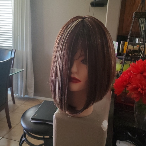 Custom wig - Picture 3 of 3